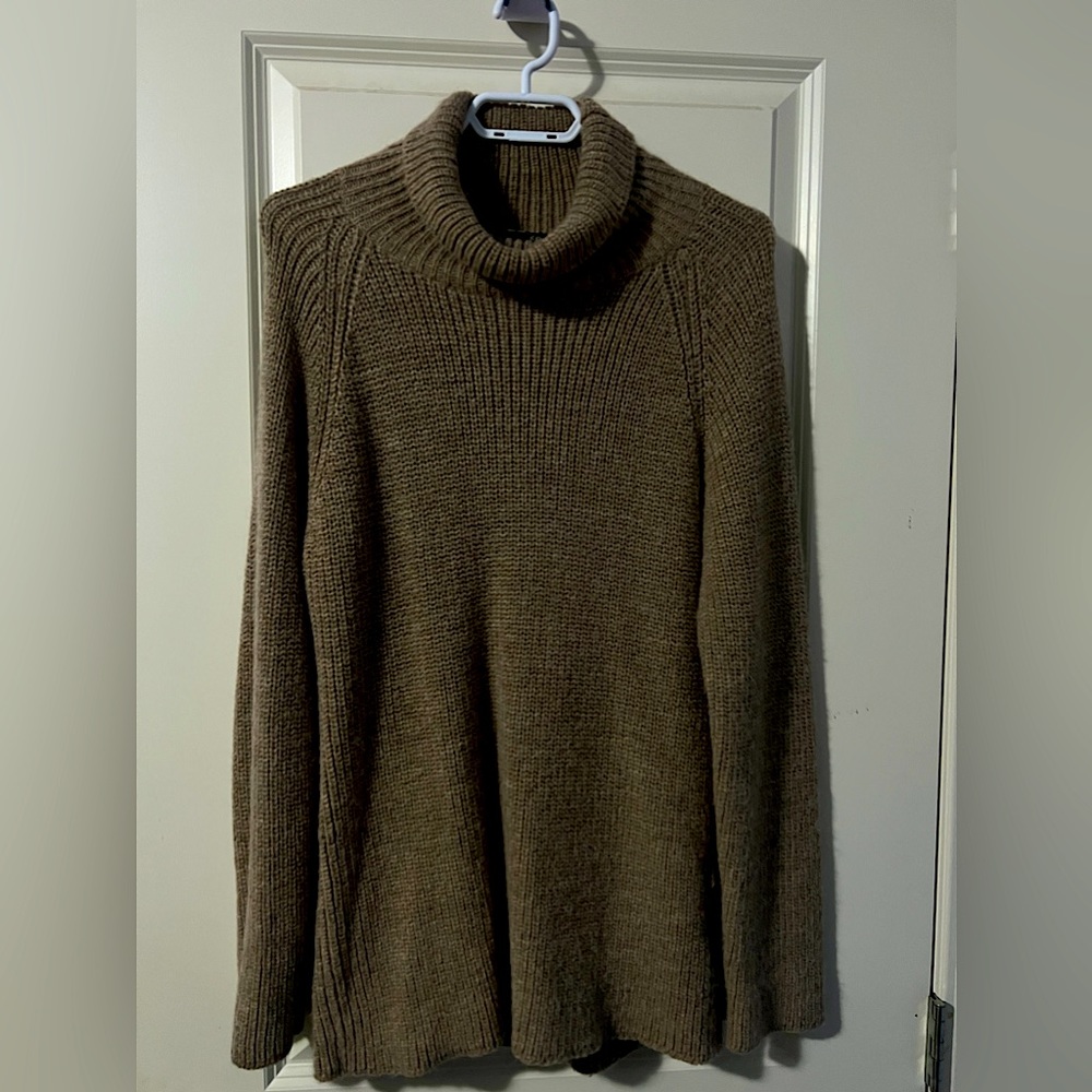 Club Monaco turtle neck
